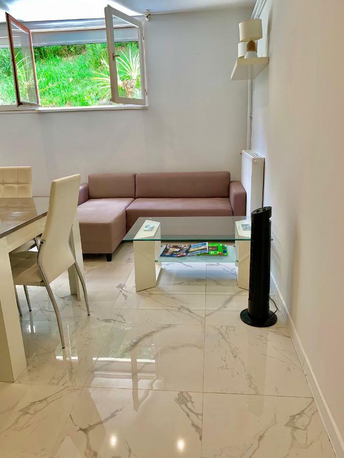 Lesjardinsfleuris Apartment Mandelieu La Napoule Ngoại thất bức ảnh